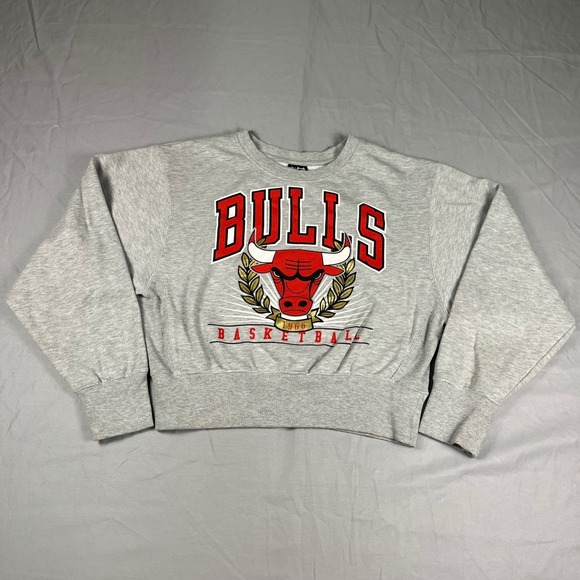 Ultra Game Tops - Vintage Style Chicago Bulls Cropped Sweatshirt Gray Women's Large NBA Ultra Game